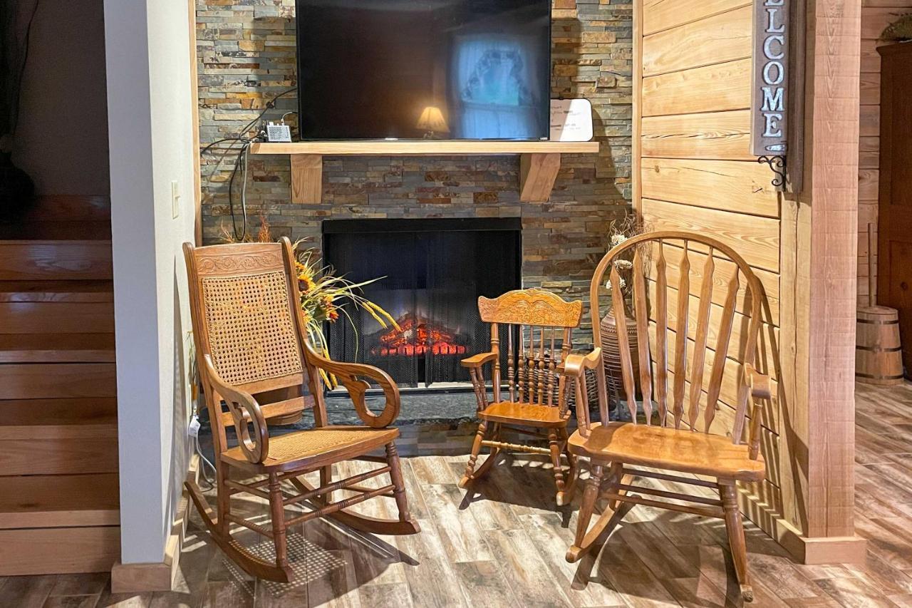 Quiet Hollister Cabin Walk To Lake Taneycomo Luaran gambar